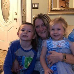 Meet your Posher, Lorine